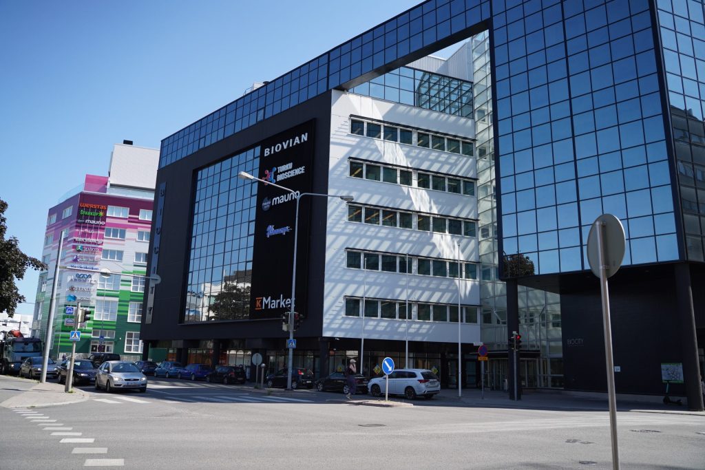 BioCity and ElectroCity from the Lemminkäisenkatu side